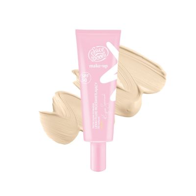 Lekki fluid rozświetlający - 02 natural Magiczny Absztyfikant w kolorze natural