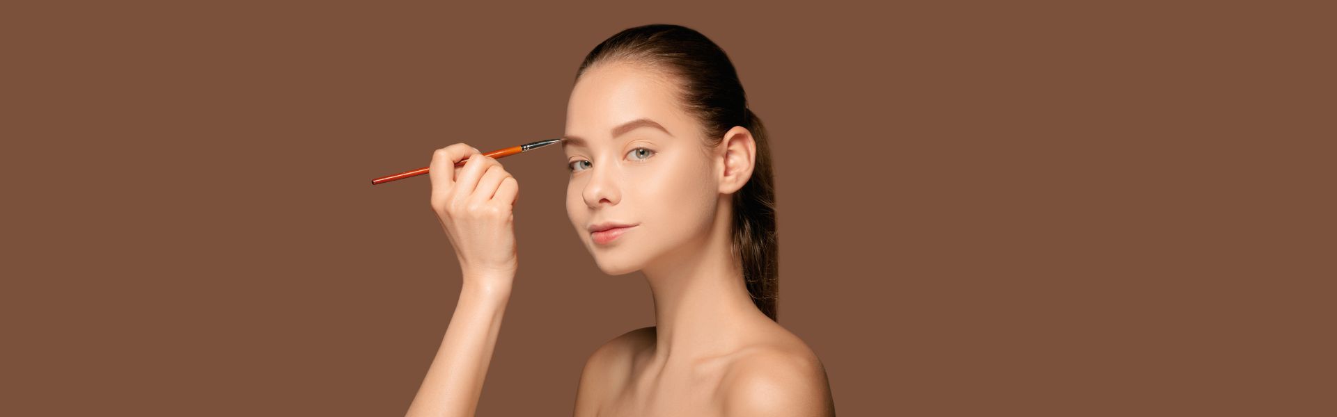 Jak wybrać i stosować utrwalacz do makijażu?