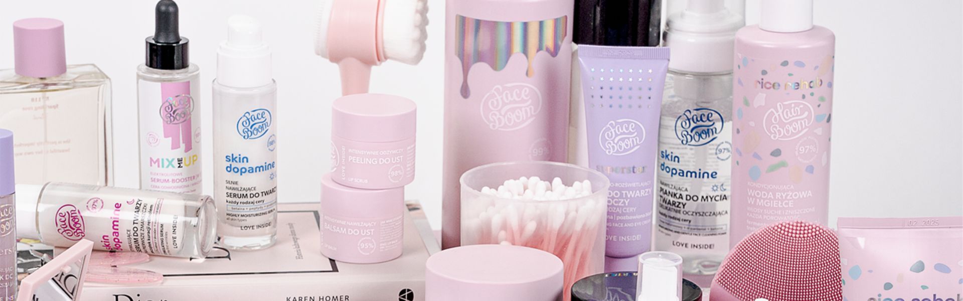 Top 5 kosmetyków FaceBoom, które warto zabrać ze sobą na wakacje!