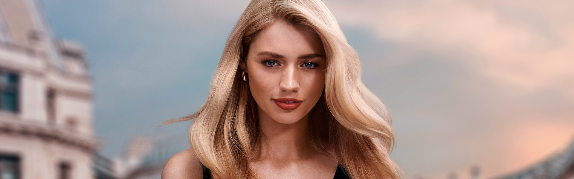 Jak dbać o włosy blond rozjaśniane? Praktyczny poradnik po pielęgnacji i kosmetykach