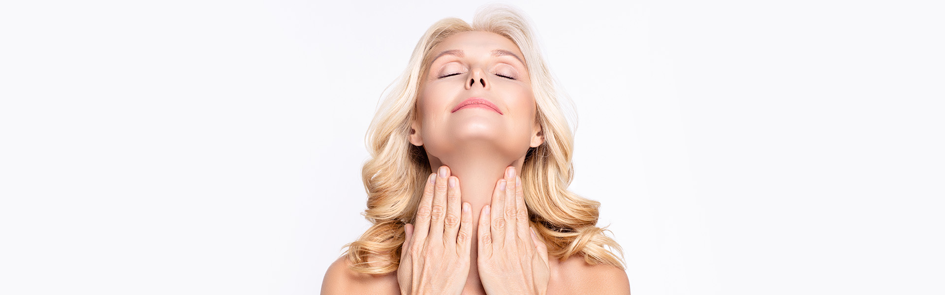 Zwiotczała skóra na szyi – co robić, aby poprawić jej wygląd i elastyczność?