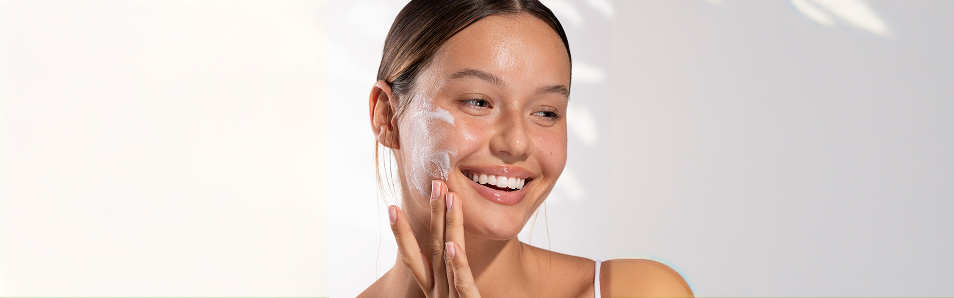 Dewy skin – czym jest i jak osiągnąć ten efekt?