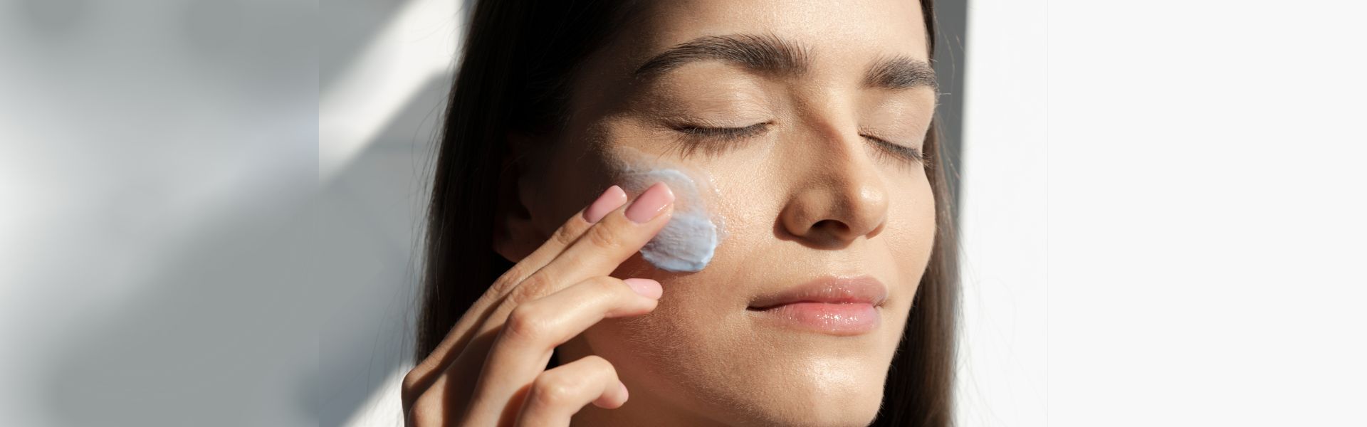 Przebarwienia na twarzy – jak sobie z nimi poradzić?