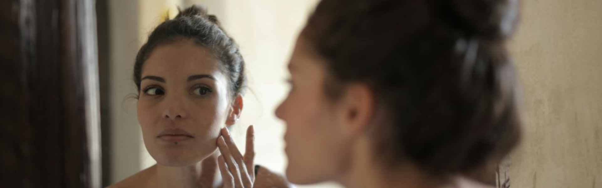 Jakie składniki powinno zawierać dobre serum do twarzy?